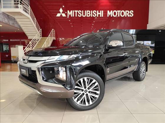 MITSUBISHI L200 TRITON 2.4 16V TURBO DIESEL SPORT HPE-S TERRA CD 4P 4X4 AUTOMÁTICO